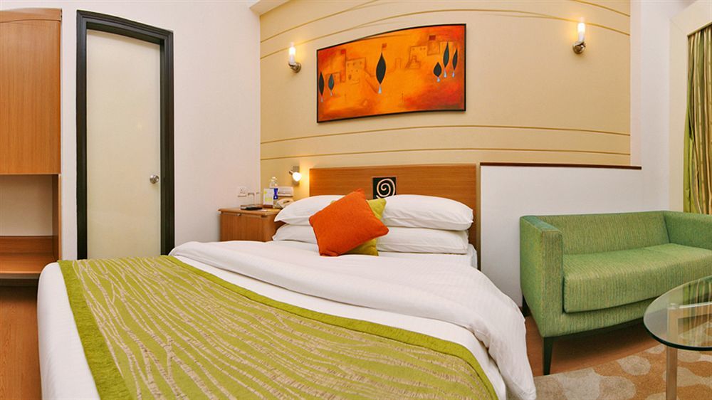 Lemon Tree Hotel, East Delhi Mall, Kaushambi Ghaziabad Exteriör bild