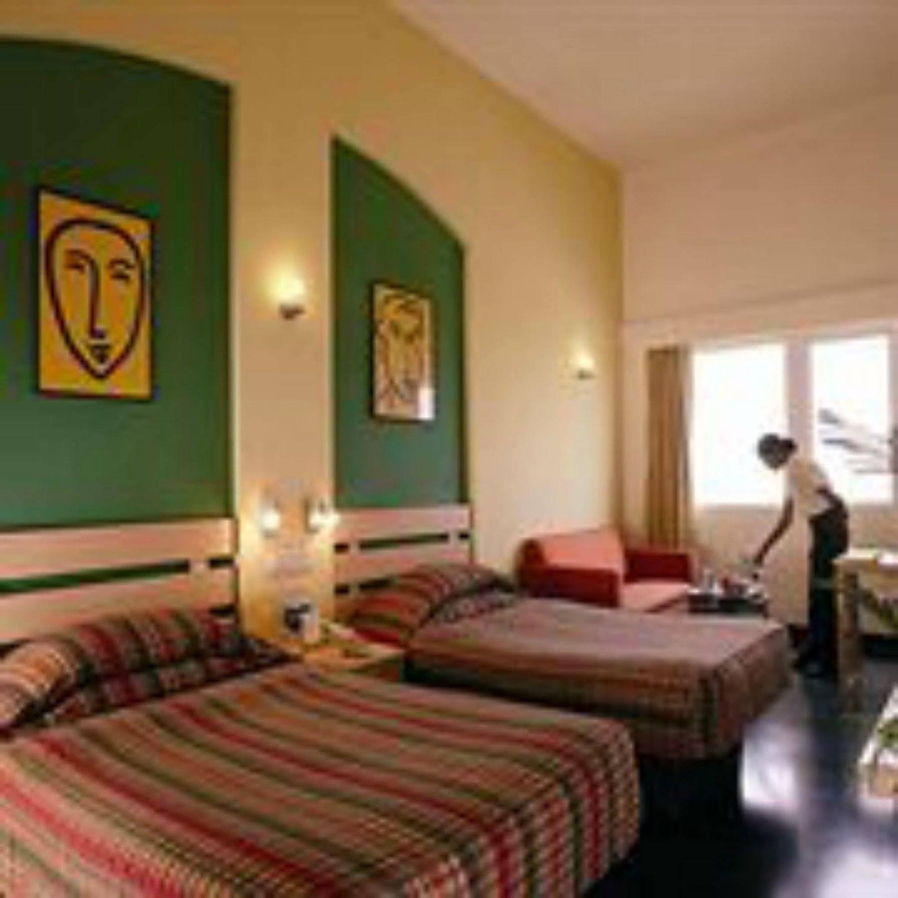 Lemon Tree Hotel, East Delhi Mall, Kaushambi Ghaziabad Exteriör bild